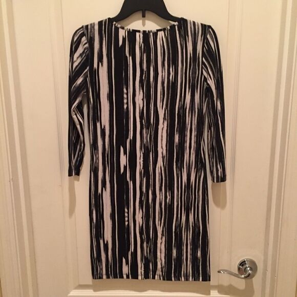 Forever 21 Contemporary Dress - Picture 4 of 5